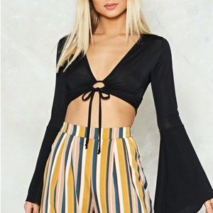 BLACK LONG SLEEVE CROP TOP